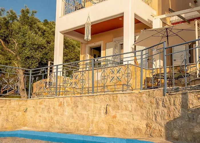 Sun And Stone Villa