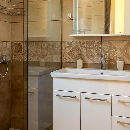 Sun And Stone Вилла Атанион