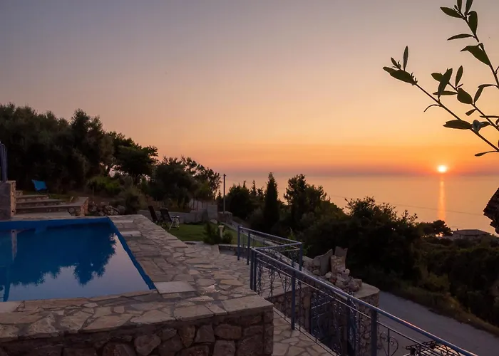 Sun And Stone Villa Athánion