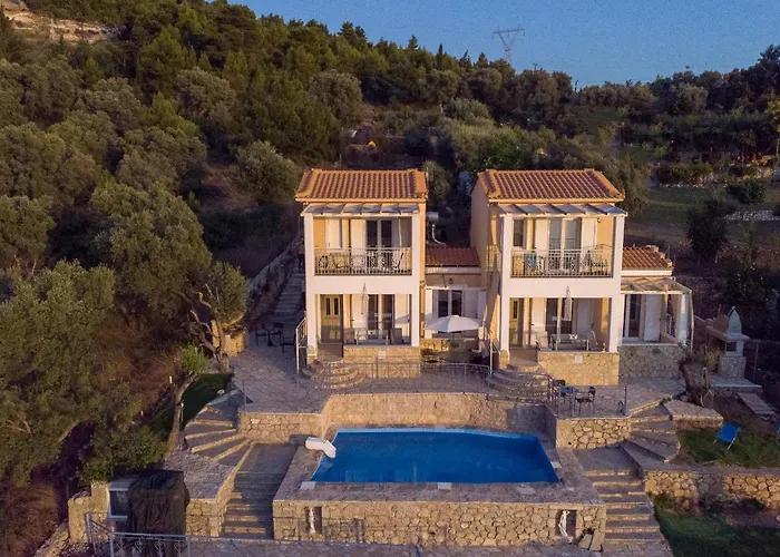 Sun And Stone Villa Athánion