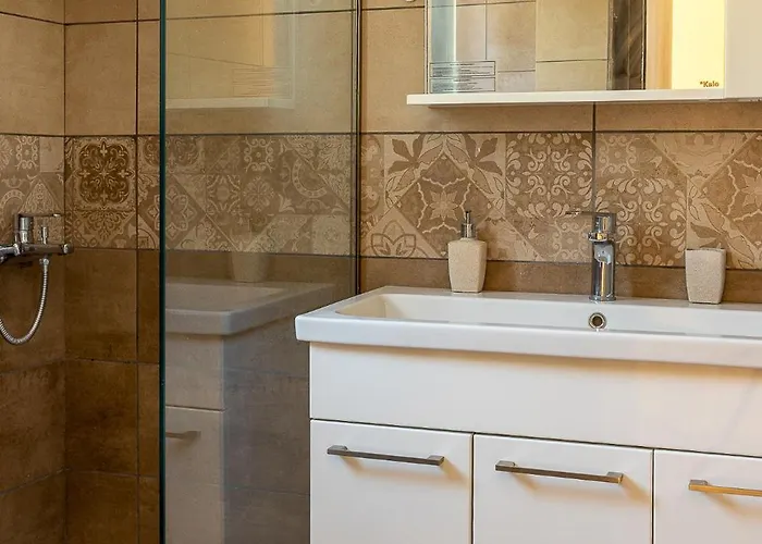 Sun And Stone Villa Athánion